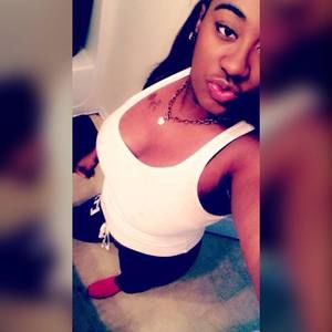 Meet your Posher, Desirea